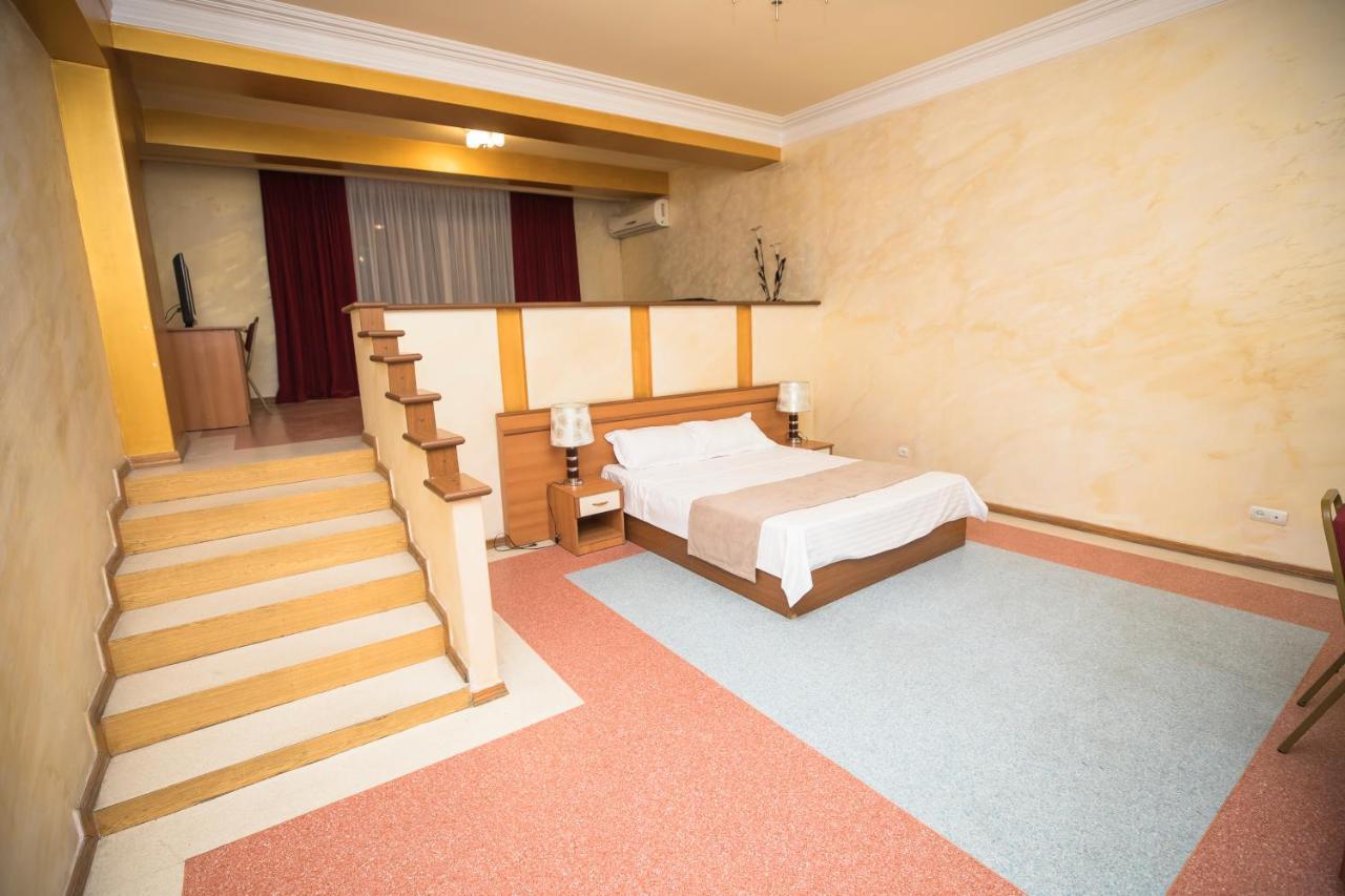 Nor Dzoraberd Hotel Complex エレバン エクステリア 写真