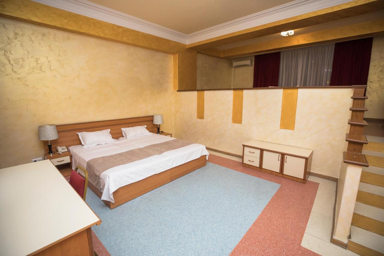 Nor Dzoraberd Hotel Complex エレバン エクステリア 写真