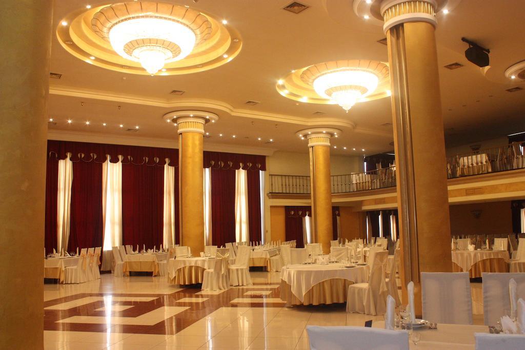 Nor Dzoraberd Hotel Complex エレバン エクステリア 写真