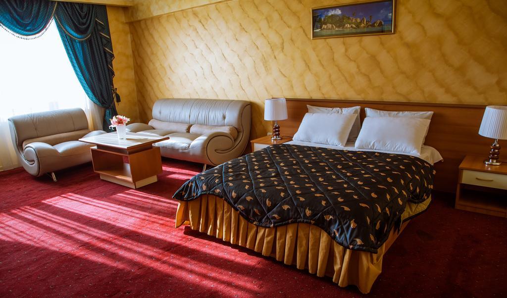 Nor Dzoraberd Hotel Complex エレバン エクステリア 写真